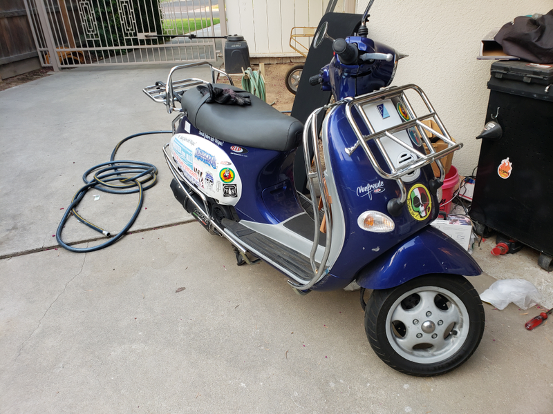 Illustration for article titled Vespa day